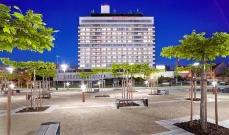 Hotel Černigov, Königgrätz Pražské Předměstí